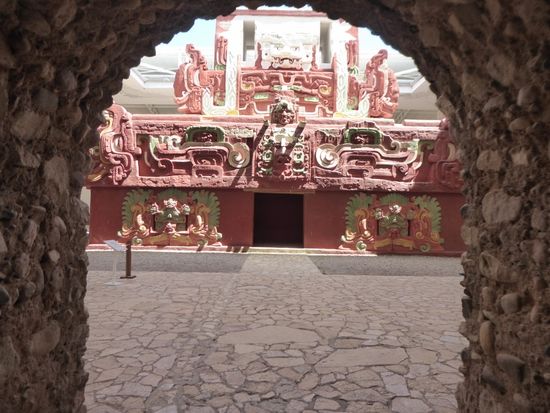 Der rosalila-Tempel im Museum