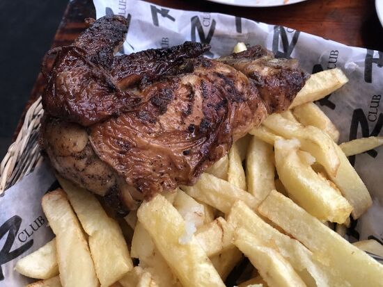 ... und Poulet im Chörbli