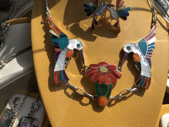 Silberarbeiten aus Cusco