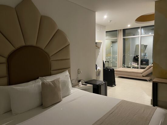 Das schönste Zimmer, das ich auf dieser Reise je hatte. Junior-Suite im 24. Stock