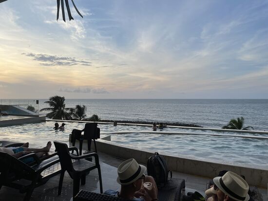 Hotelpool im 3. Stock