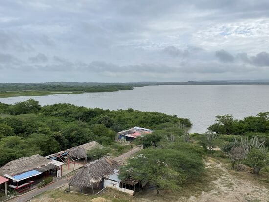 Die Aussicht auf den See vom Vulkankegel aus.
