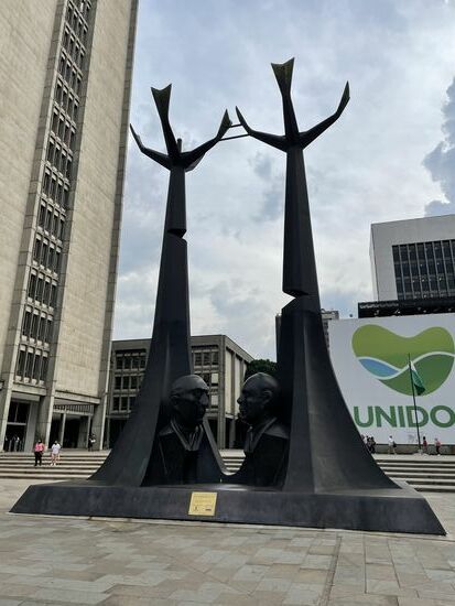 Mahnmal für Gewaltlosigkeit