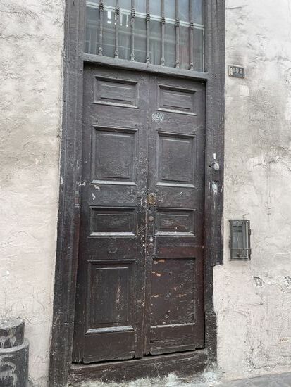 Susanas Laden ist noch geschlossen.