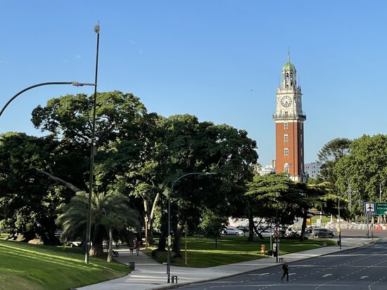 Der Glockenturm war ein Geschenk der Briten