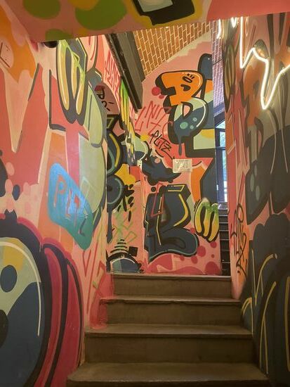 Ein interessanter Gang zur Toilette