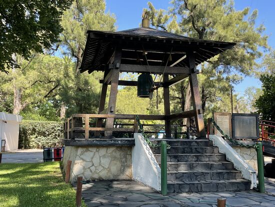 Die Bonshõ im kleinen Tempelchen