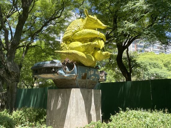 ob das ein Gürteltier ist. Scheint ziemlich giftig zu sein.