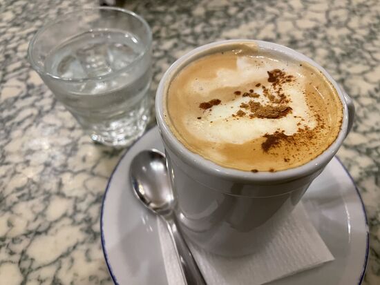 Cafe mit Baylis. mmmmmh...