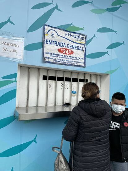 So eine unpersönliche Kasse habe ich noch nirgends gesehen.