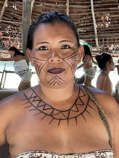 Rosa, die Schwägerin von Liborio ist die Chefin der Gemeinschaftsküche.