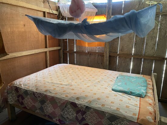 Übernachten bei den Boras, man ist bereit für einen Neuanfang