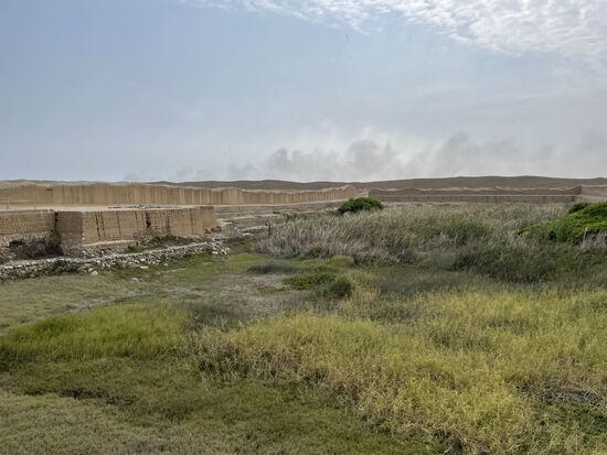 ein grosses Depot, in dem Grundwasser gesammelt wurde. Nachts spiegelte sich darin der Mond. In Vollmondnächten wurden spezielle Riten abgehalten.