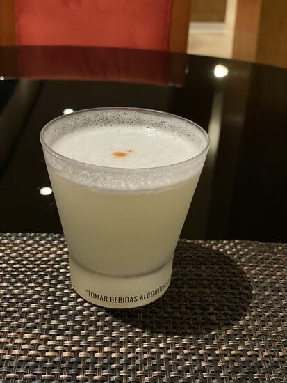 Das gehört sich wieder einmal: ein feiner Pisco sour im Hotel - Die Hotelbar ist leider geschlossen, wie so vieles im Moment.