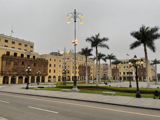 Die Fassaden mit den Holzbalkonen wurden restauriert