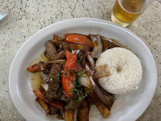 Lomo saltado