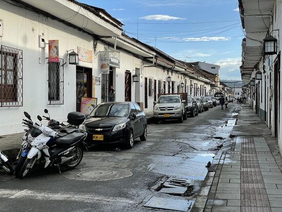 Letzte Nacht war da kein einziges Auto zu sehen.