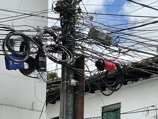 Der Elektriker hat noch etwas Reserva da gelassen, für weitere Anschlüsse...