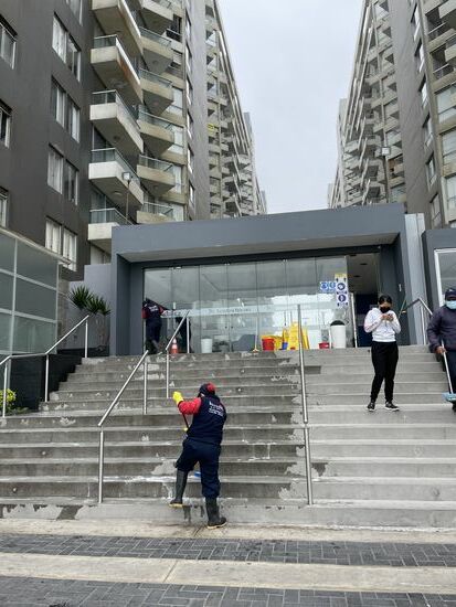 Hier wird gewissenhaft geschruppt