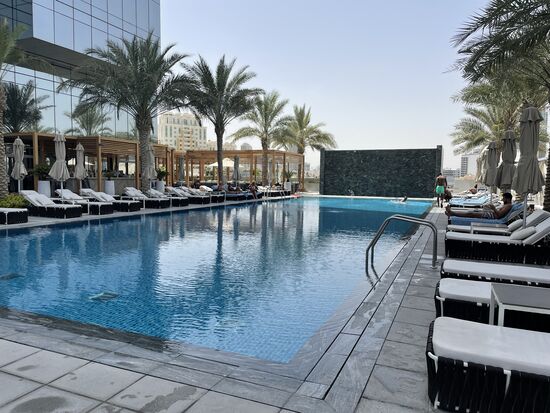 Pool im 2. Stock - alles wunderschön hier