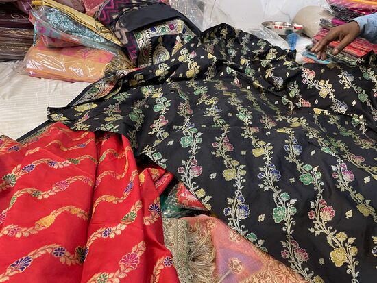 Seidenstoffe ohne Ende