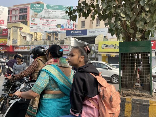 Da fährt tatsächlich eine Frau. Es gibt sie, aber sie sind selten.