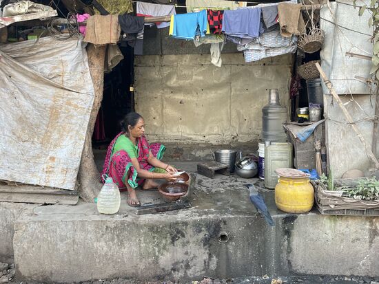 Hier wird das Geschirr abgewaschen