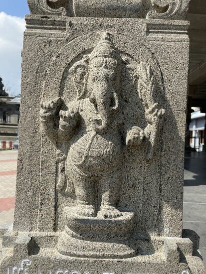 Ganesha, nebst vielen anderen Funktionen auch Götterbote