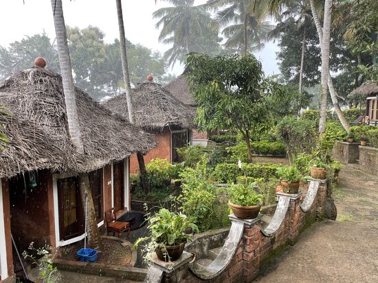 Regen im Paradies - am zweitletzten Tag regnete es fast den ganzen Tag. Das war mir gerade Recht. Etwas Abkühlung tat gut.
