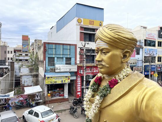 Wer auch immer es ist, er überwacht die Strasse