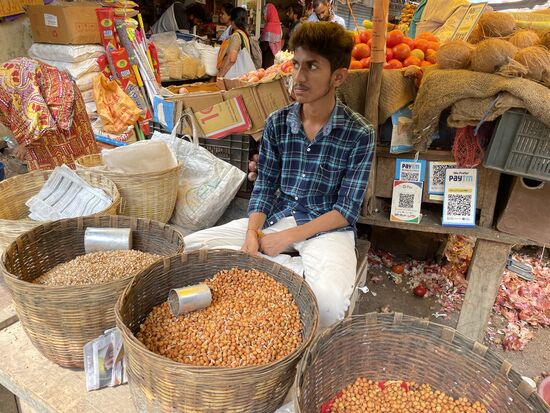 Getreide, Hülsenfrüchte und Sprossen.
