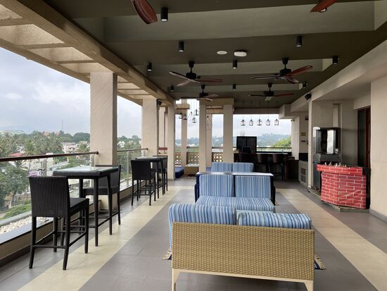 Das Roof-Top-Restaurant des Hotels. Seit der Pandemie ist es nur noch an den Wochenenden offen.