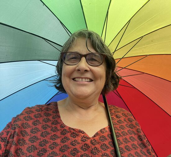 Das Bild ist mir geblieben, der Schirm wurde längst weitergegeben. Aber immerhin war er der einzige, den ich auf meiner Reise gekauft hatte.