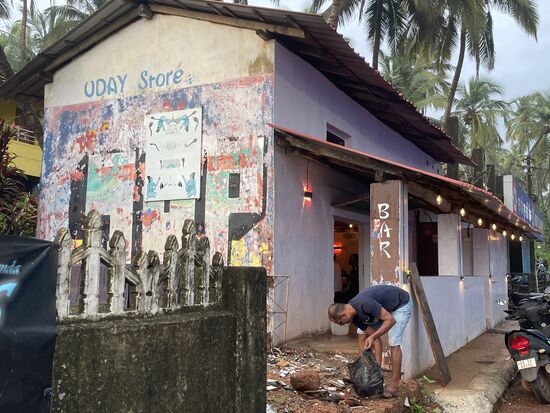 Die Bar wird nachts zum Nightclub