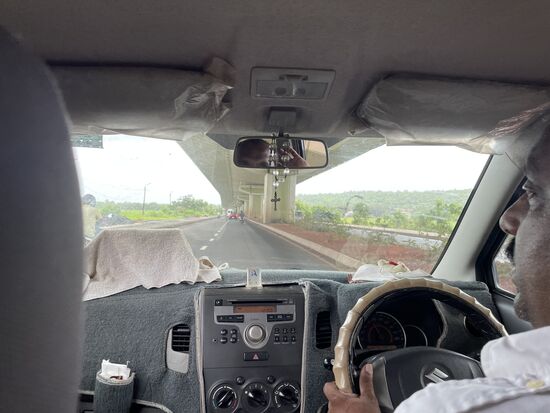 über uns das Trassee der neuen Autobahn