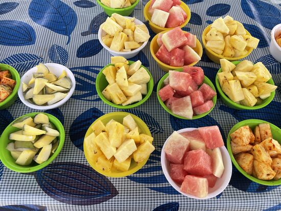 überall werden frische Früchte angeboten