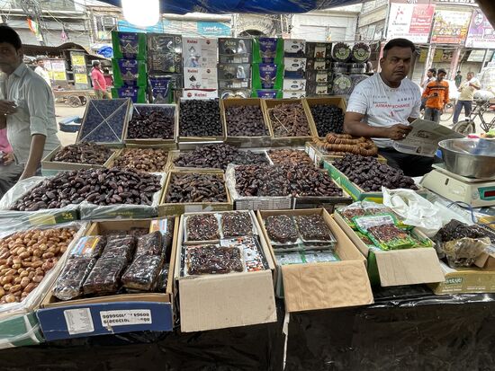 Jede Menge verschiedene Datteln