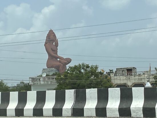 Die 107 m hohe Shiva-Statue wurde 2019 eingeweiht