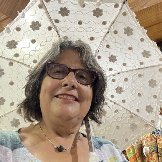 Ja, es braucht schon wieder einen Schirm, ich fahre auch heute wieder weiter.