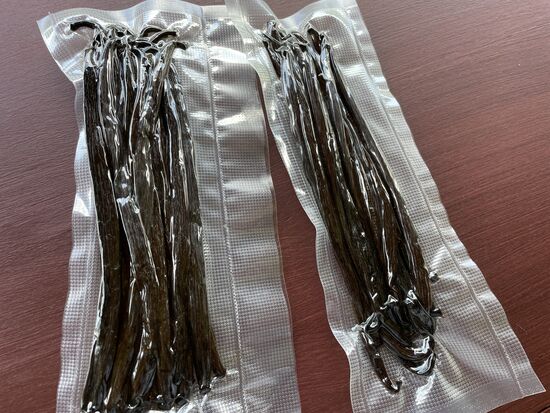 Pakete von ca 100 oder 50 gr können gut verschickt werden.