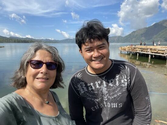 Agus, mein Taxidriver von Kuta. Seine WhatsApp +62 857 3836 3086
Ich würd ihn jederzeit wieder engagieren