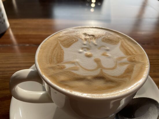 Hier gibt es die schönsten Cappuccino meiner ganzen Reise.