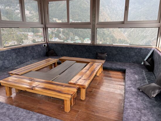 Der kleine Aussichtsraum ganz oben im Hotel