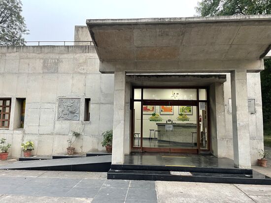 Capitol Complex, hat zwar Licht, ist aber geschlossen.