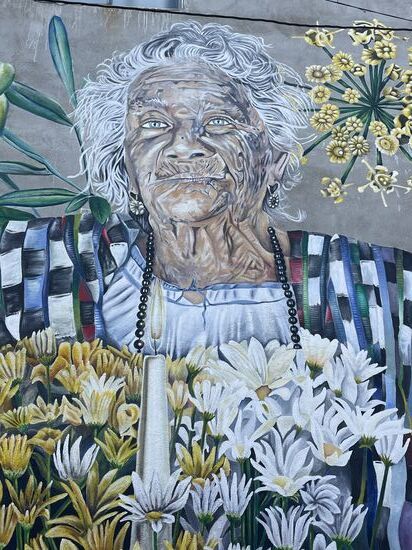 Comadrona Encarnacion Perez - mit diesen Stichworten findet man den Film bei Google.