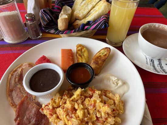 Das grosse Frühstück mit allem Drum und Dran