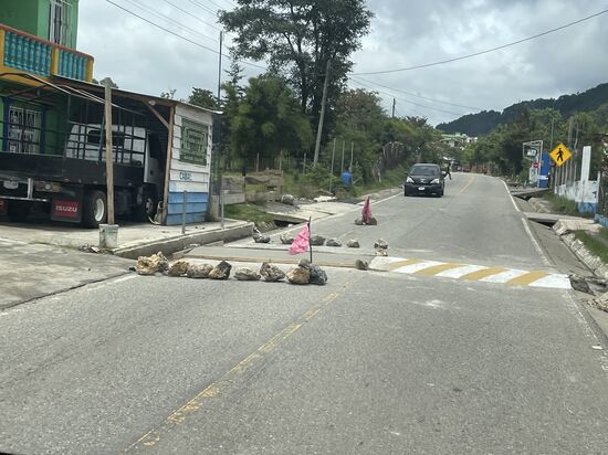 Achtung Baustelle: die Bodenwelle muss gebaut werden.