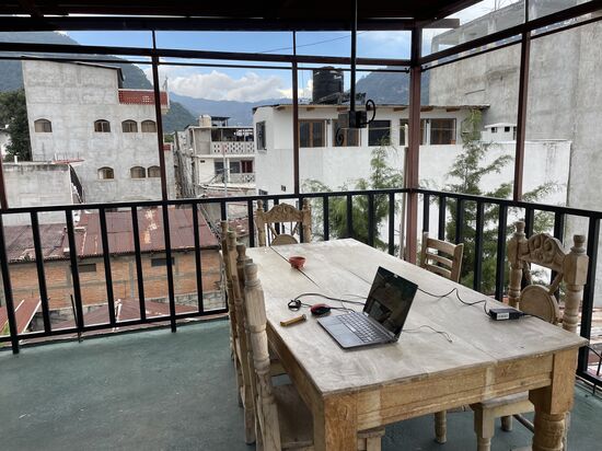 Aussicht über Panajachel auf der Terrasse der Posada Don Miguel