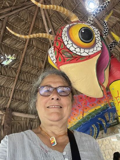 Ein Fantasietier begrüsst mich beim Eingang.