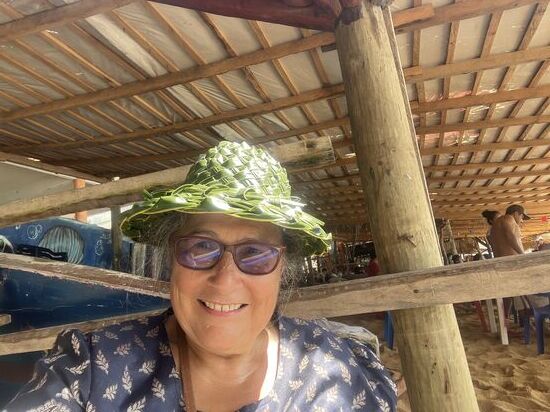 Den Hut habe ich mir für ein Trinkgeld kurz ausgeliehen.